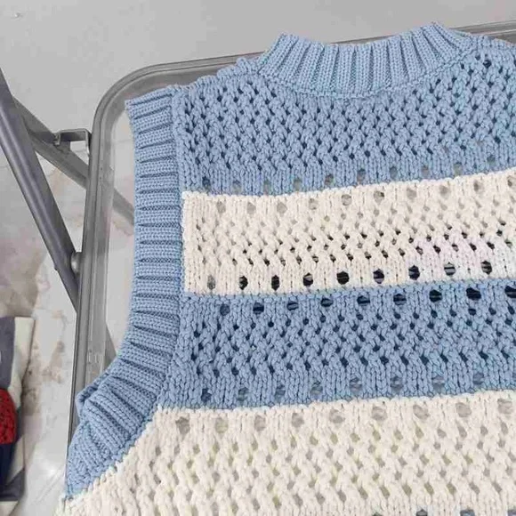 Ganni Women's Blue and Cream Crewneck Sweater Vest - Picture 2 of 5